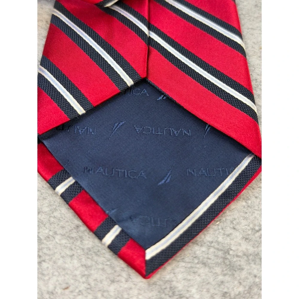 Nautica Mens Red Navy Blue White Striped‎ Silk Necktie RN 121146